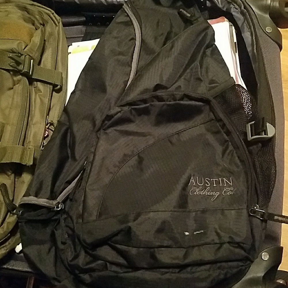💥NEW LISTING💥 Sling Backpack